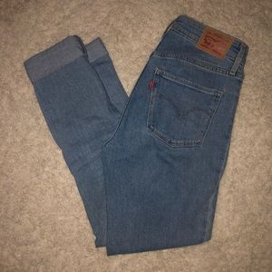 Levi High Waisted Skinny Jeans